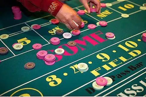 yoeyar Live Baccarat ကတ်ဂိမ်းများ ကစားနေသောမြင်ကွင်း